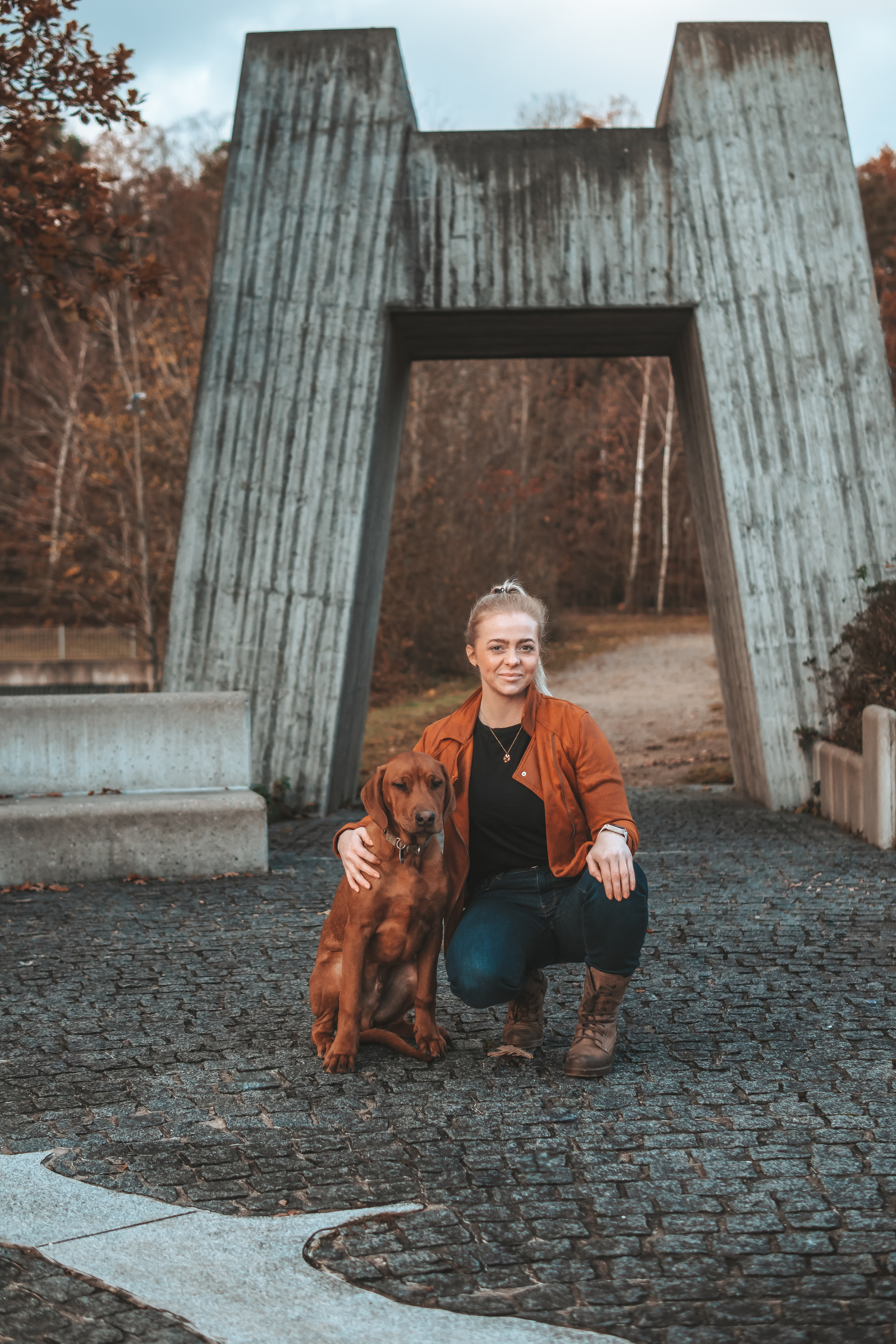 Marie Böttiger – Mary and the Dogs